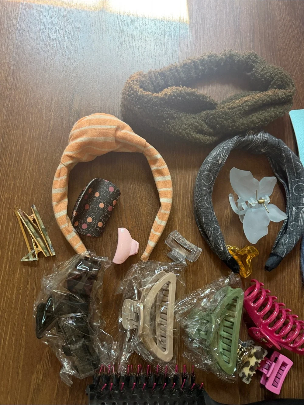Mixed Hair Accessories Bundle - Pink, Brown, Gray, Cream